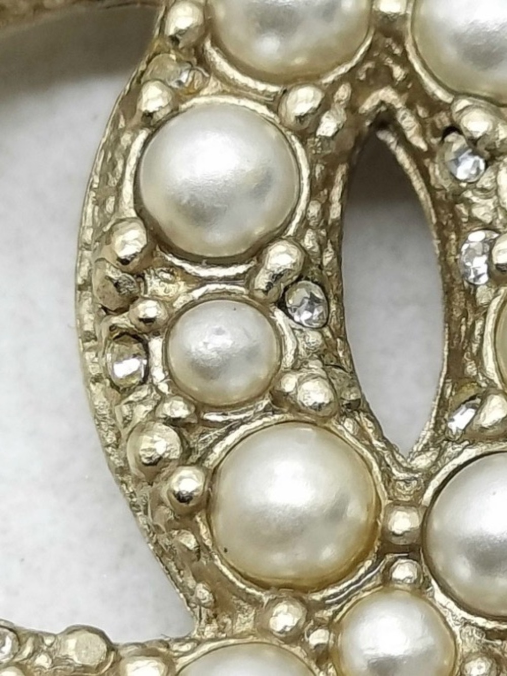 CHANEL F16V Coco 100th Anniversary Pearl Crystal CC Necklace 100% Authentic - Picture 2 of 13